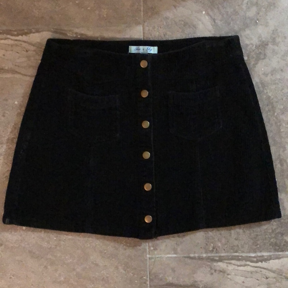 SHE + SKY BLK SKIRT SZ M